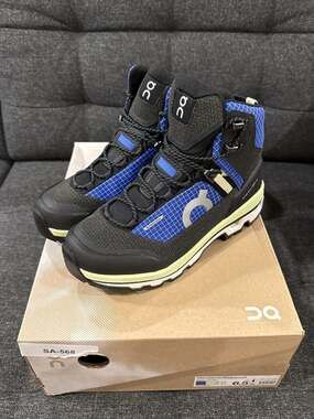 On Running Women's Cloudalpine Waterproof Hiking Boots in Cobalt Limelight 6.5W